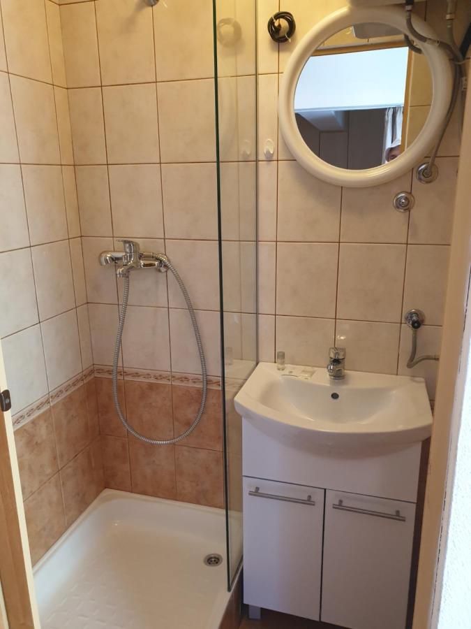 Apartments Zdenka Винишче Экстерьер фото